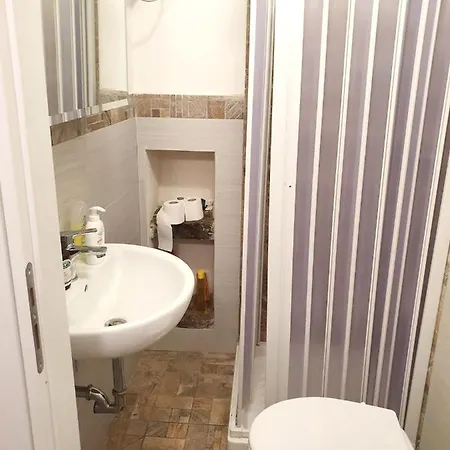 5 Bedrooms House With Terrace At Quaratica